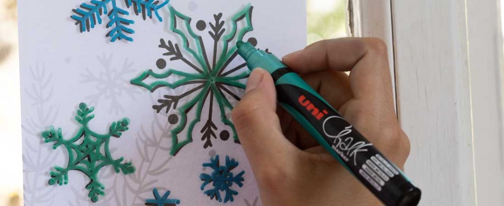 Versier je ramen voor kerst met de Uni Chalk koffer