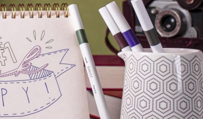 EMOTT, de nieuwe stift om elke dag stijlvol te schrijven,tekenen en lijnen te trekken