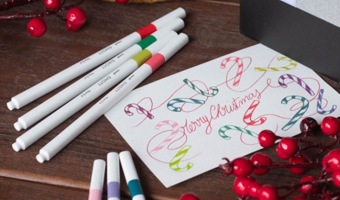 Kerst DIY: Mooie wenskaarten maken met de EMOTT stiften
